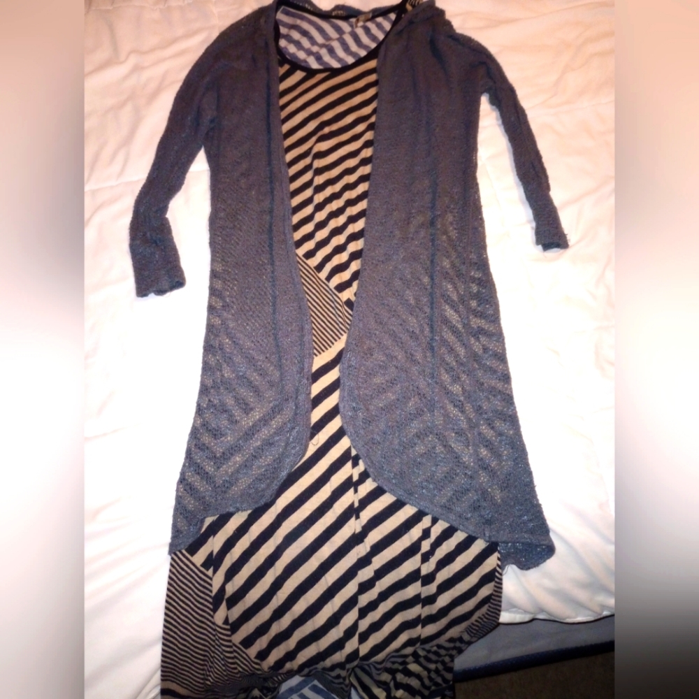 Blu planet and maxi dress